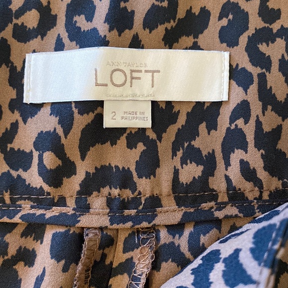 Loft Cheetah Shorts Size 2 - Picture 9 of 12